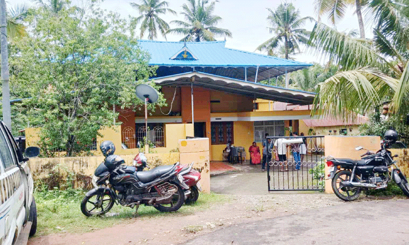 ഒറ്റൂരിൽ വീട് കുത്തിത്തുറന്ന് 50 പവൻ കവർന്നു