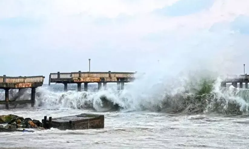 ഉയർന്ന തിരമാലക്ക് സാധ്യത ഉയർന്ന തിരമാലക്ക് സാധ്യത