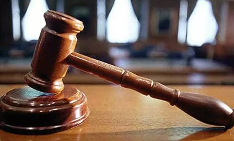 വടശ്ശേരിക്കര മുൻ വില്ലേജ് ഓഫീസർക്ക് കൈക്കൂലി കേസിൽ കഠിന തടവ്