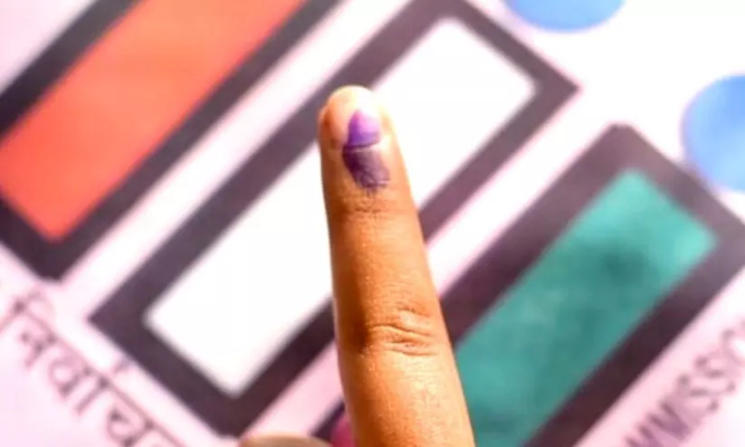 തദ്ദേശസ്ഥാപന ഉപതിരഞ്ഞെടുപ്പ്: മഷി പുരട്ടുന്നത് വോട്ടറുടെ ഇടതു നടുവിരലില്‍