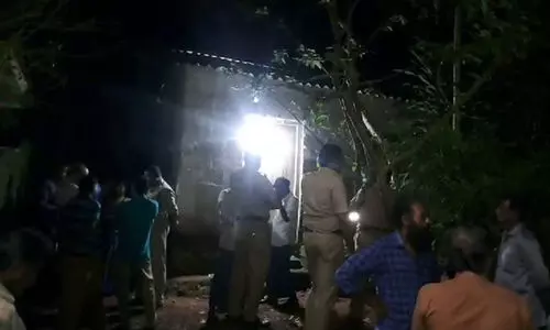 കഴുത്തറ്റ നിലയിൽ യുവതിയുടെ മൃതദേഹം; യുവാവ്​ തൂങ്ങിമരിച്ച നിലയിലും