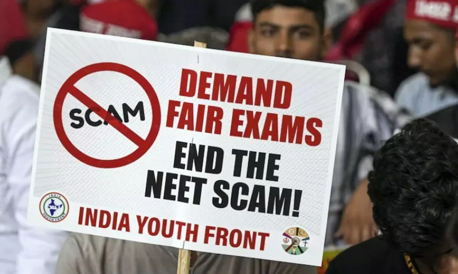 നീറ്റ് കേസ്: സൂത്രധാരനും പേപ്പർ സോൾവ് ചെയ്ത മെഡിക്കൽ വിദ്യാർഥികളും അറസ്റ്റിൽ