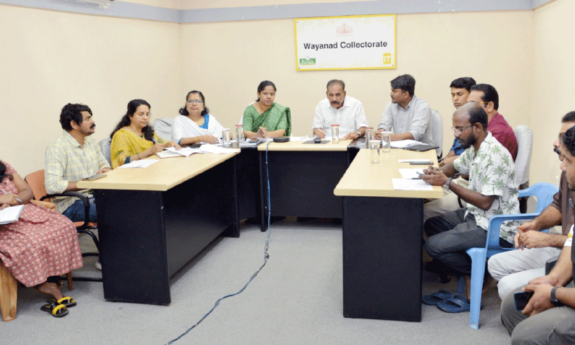 45 ദുരിതാശ്വാസ ക്യാമ്പുകളിൽ 2616 പേർ 45 ദുരിതാശ്വാസ ക്യാമ്പുകളിൽ 2616 പേർ