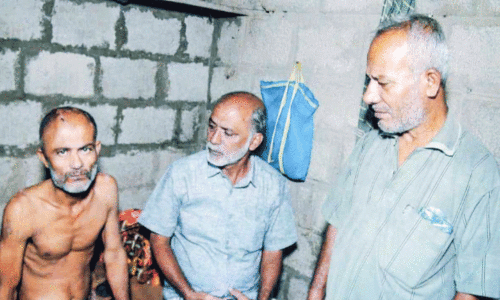 അപകടത്തിൽ പരിക്കേറ്റ ഇതര സംസ്ഥാന തൊഴിലാളിക്ക്​ കാവലായി എ.ഐ.ടി.യു.സി തൊഴിലാളികൾ