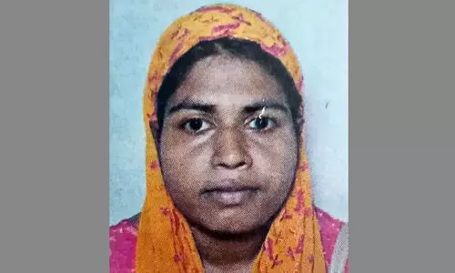 തോട്ടിൽ വസ്ത്രം അലക്കാൻ ഇറങ്ങി കാണാതായ സ്ത്രീയുടെ മൃതദേഹം കണ്ടെത്തി