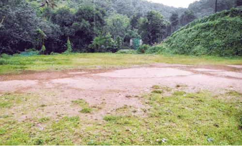 കൊക്കയാർ പ്രാഥമികാരോഗ്യകേന്ദ്രം: ‘അധികാരികളുടെ നിസ്സംഗത; മൂന്നുകോടി രൂപ നഷ്ടമാവും’