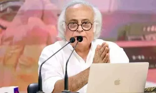 എന്തുകൊണ്ടാണ് എൻ.ടി.എ മേധാവിയെ തൊടാൻ​ പേടി? യു.പി.എസ്.സി ചെയർമാൻ രാജിവെച്ചതിനു പിന്നാലെ കേന്ദ്രത്തിനെതിരെ ആഞ്ഞടിച്ച് കോൺഗ്രസ്