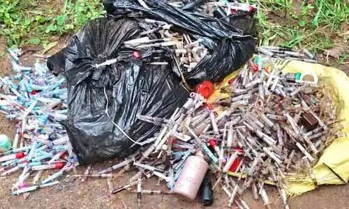 മെഡിക്കൽ ലാബ് മാലിന്യം പൊതു സ്ഥലത്ത് തള്ളിയ ഉടമക്കെതിരെ അരലക്ഷം പിഴ ചുമത്തി പുന്നയൂർ പഞ്ചായത്ത്