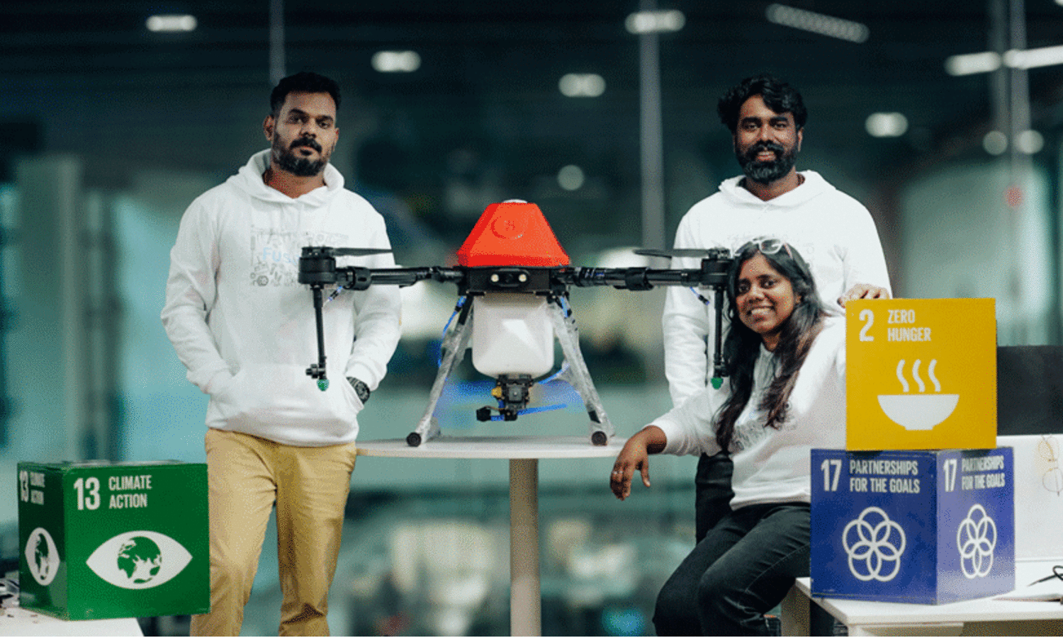 വിളയറിയും വിളവറിയും ഡ്രോൺ ഡാ!