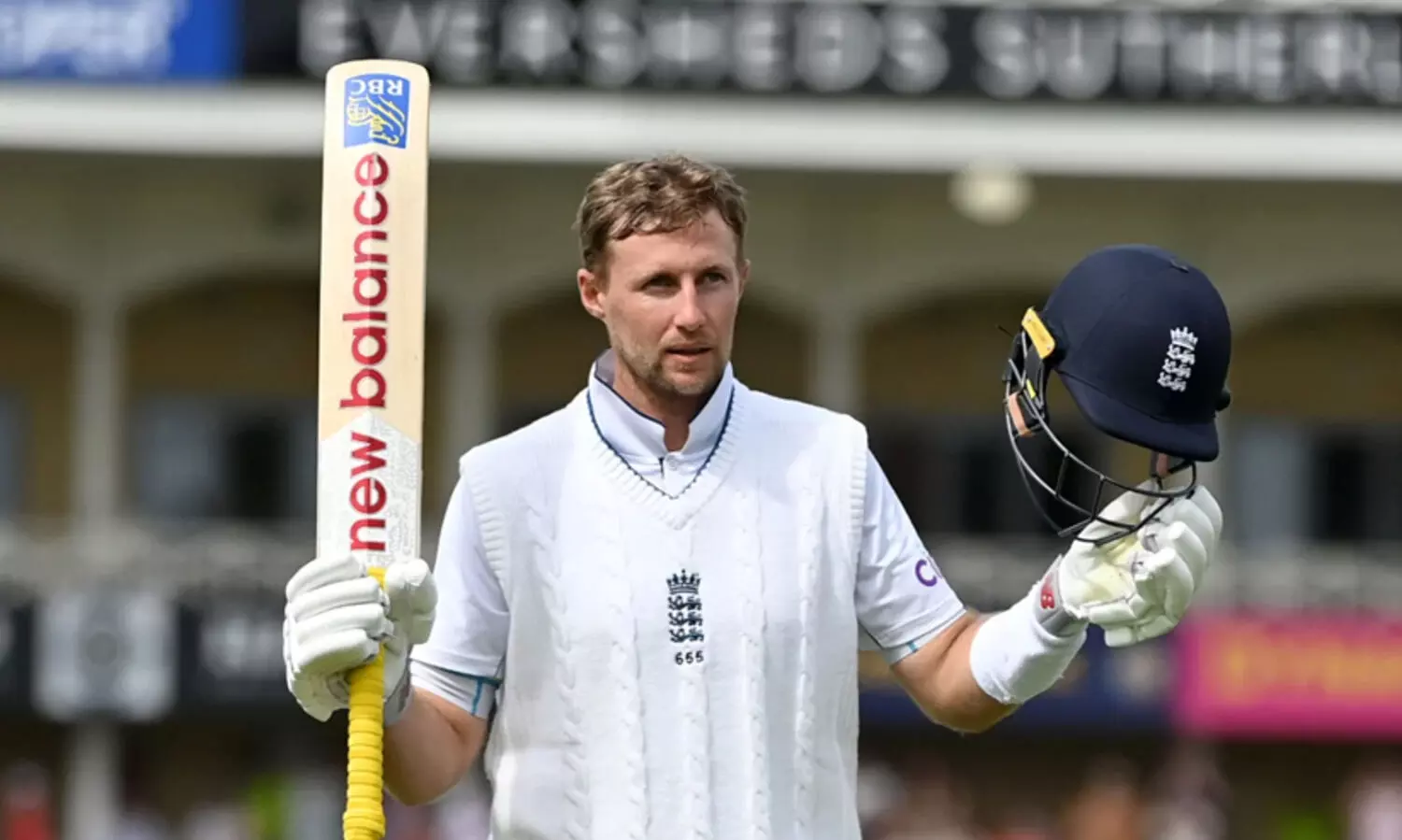 സെഞ്ച്വറി നേട്ടത്തിൽ ജോ റൂട്ട് ഇനി രോഹിത്തിനൊപ്പം; കളിക്കുന്ന താരങ്ങളിൽ മുന്നിൽ കോഹ്ലി മാത്രം