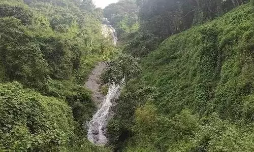 അടിസ്ഥാന സൗകര്യമില്ല; സ്ഥലം ഉപേക്ഷിക്കാൻ ഒരുങ്ങി നൂറോളം കുടുംബങ്ങൾ