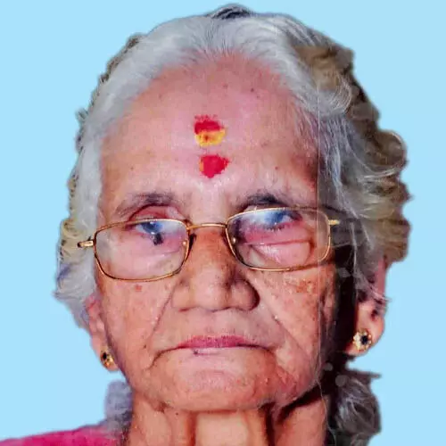 സ​രോ​ജി​നി​യ​മ്മ