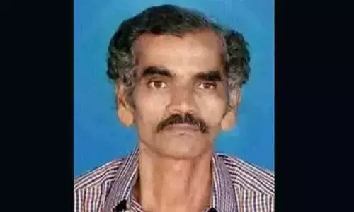 മകന്റെ വിവാഹം ക്ഷണിക്കാൻ പോകവേ ബസിടിച്ച് സ്കൂട്ടർ യാത്രികൻ മരിച്ചു