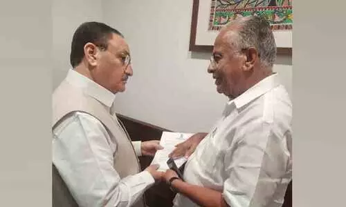 നിപ മരണം: ഇ.ടി മുഹമ്മദ് ബഷീർ ജെ.പി. നദ്ദയെ കണ്ടു; ‘കേന്ദ്ര-സംസ്ഥാന സർക്കാറുകൾ യോജിച്ച പ്രവർത്തനത്തിലൂടെ ജനങ്ങളുടെ ഭീതി അകറ്റണം’