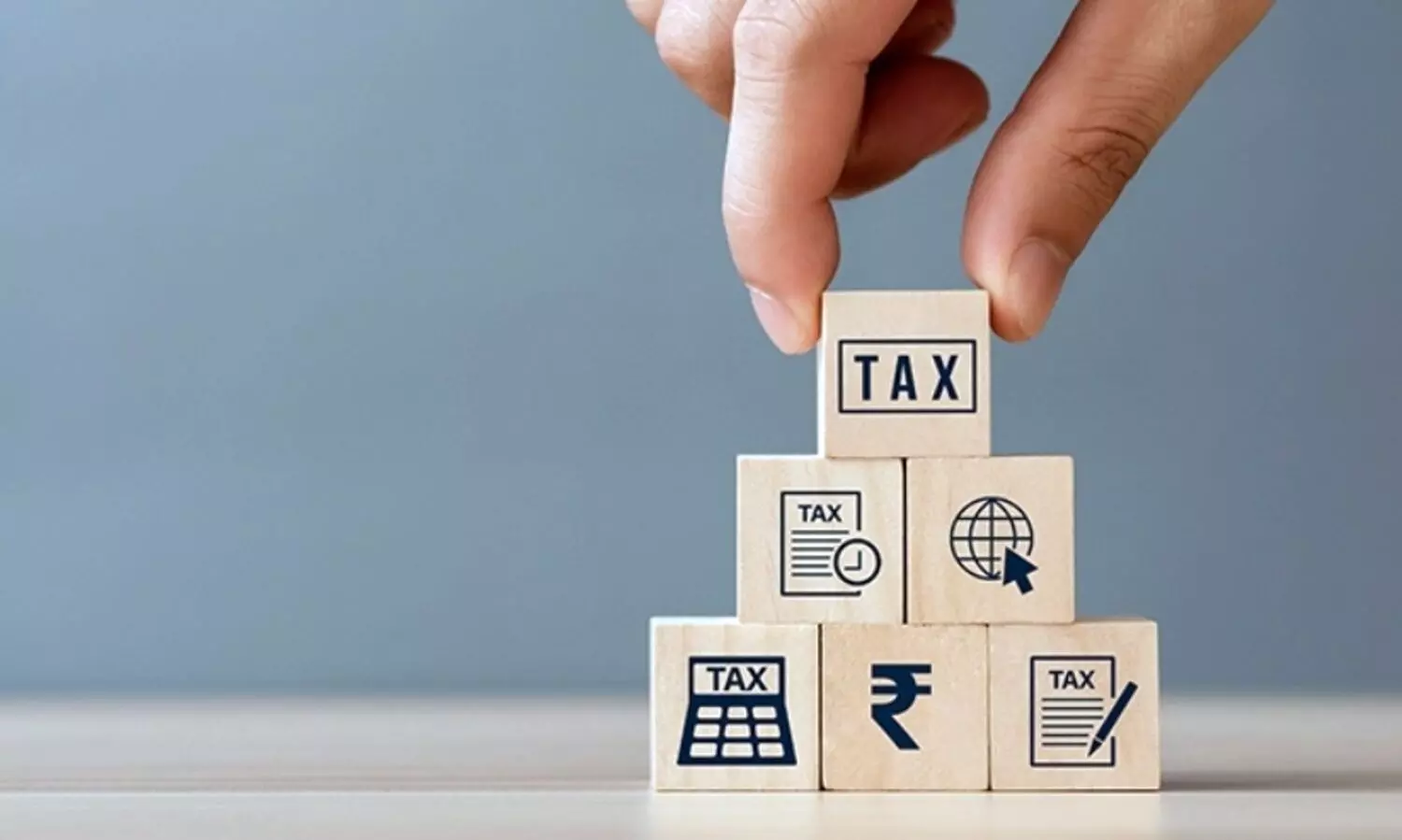 ആദായനികുതി സ്ലാബിൽ മാറ്റം; ഗുണം 10 ലക്ഷം രൂപവരെ വരുമാനം നേടുന്നവർക്ക്