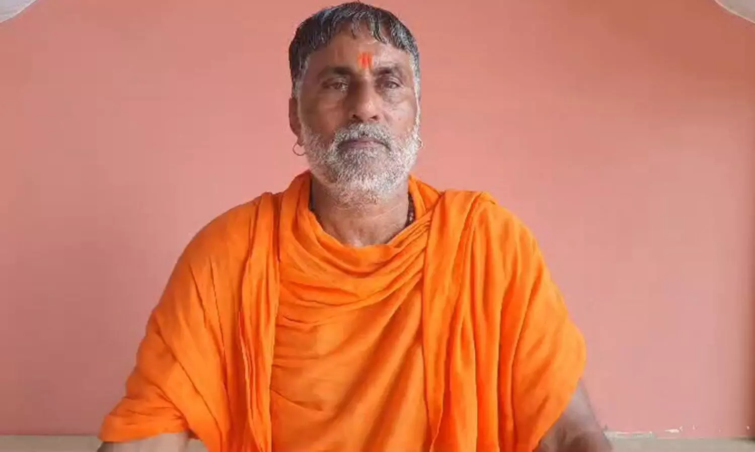 കാ​വ​ടി യാ​ത്ര: ഭക്ഷണശാലകളിലെ പേര് പ്രദർശന ഉത്തരവി​ലേക്ക് നയിച്ചത് സ്വാമി യശ്‍വീർ മഹാരാജിന്റെ ‘വിഷം തുപ്പൽ’