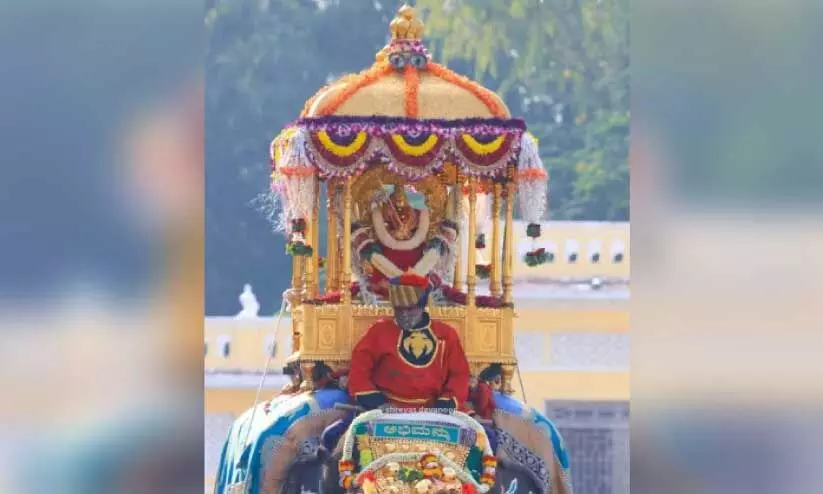 ദ​സ​റ ഘോ​ഷ​യാ​ത്ര: ചു​രു​ക്ക​പ്പ​ട്ടി​ക​യി​ൽ 18 ആ​ന​ക​ൾ