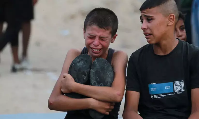 അഭയാർഥിക്യാമ്പിലെ നാല് ലക്ഷം ഗസ്സക്കാരോട് ഒഴിഞ്ഞുപോകാൻ ഇസ്രായേൽ സേന; പിന്നാലെ കൂട്ടക്കൊല