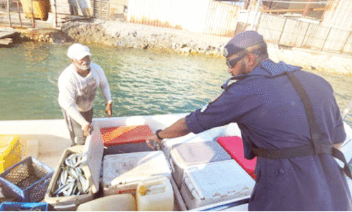 പ​രി​ശോ​ധ​ന ന​ട​ത്തു​ന്നു