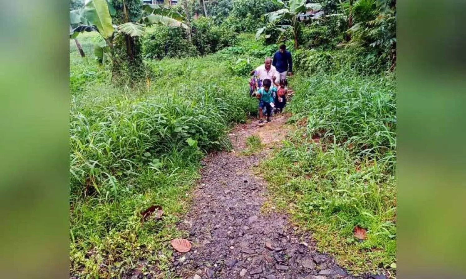 ഗതാഗതതടസ്സം ഒഴിവാക്കാൻ ഇൻഫോപാർക്ക് കിഴക്കേ കവാടം തുറക്കണമെന്ന ആവശ്യം ശക്തം