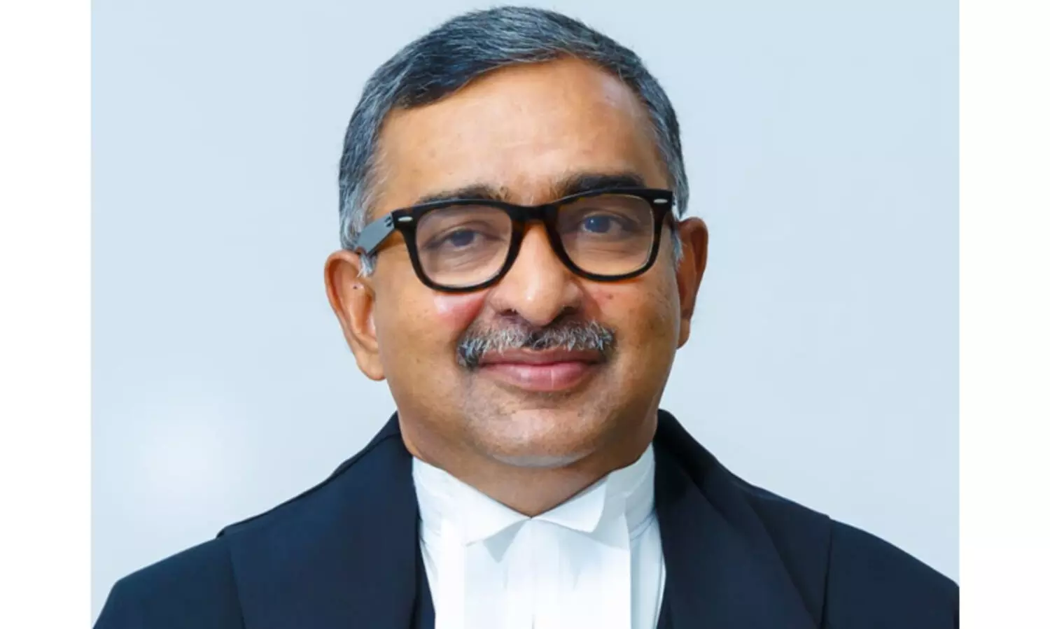 ജസ്റ്റിസ് അലക്സാണ്ടർ തോമസിന്റെ നിയമനം ഗവർണർ അംഗീകരിച്ചു