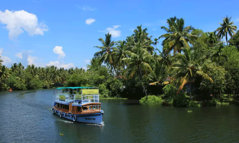 അഷ്ടമുടിക്കായൽ കൈയേറ്റം: പ്രതീക്ഷയായി ഹൈകോടതി ഉത്തരവ്​