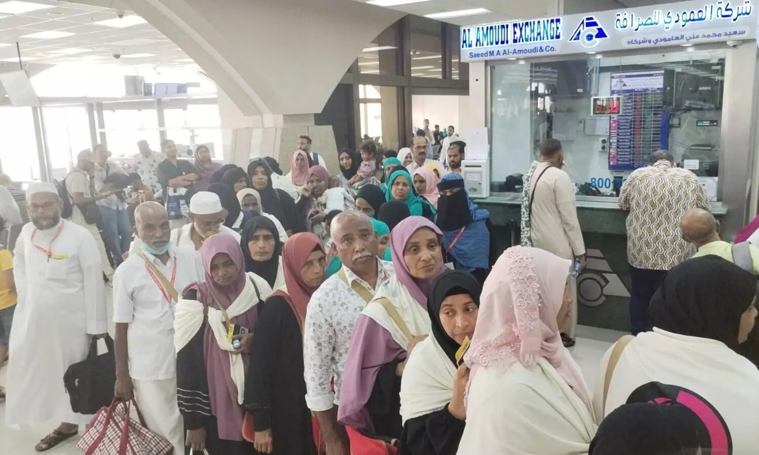 എൻജിൻ തകരാർ; ജിദ്ദ-കോഴിക്കോട് സ്പൈസ് ജെറ്റ് വിമാനം ജിദ്ദയിൽ തിരിച്ചിറക്കി