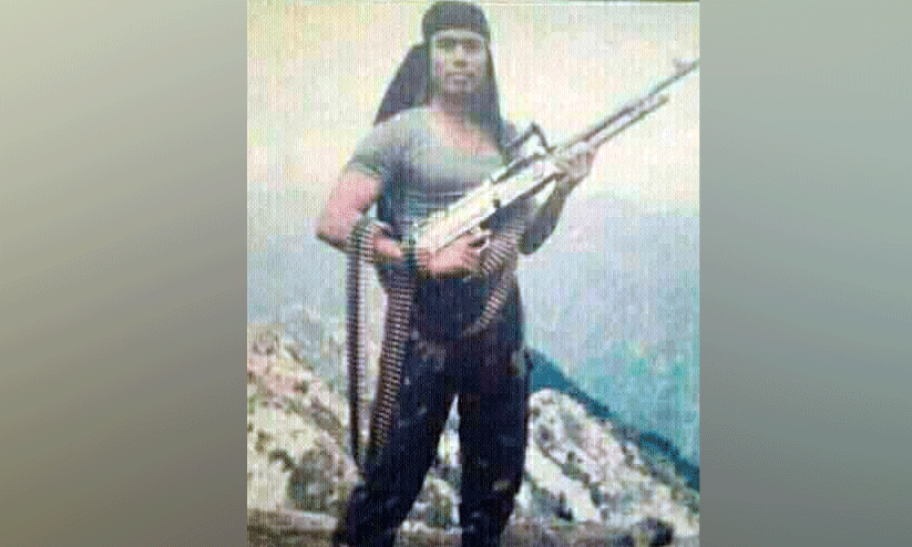 ‘പോരാട്ട ഭൂമിയിലെ മൂന്നു ധീരാത്മാക്കൾ’