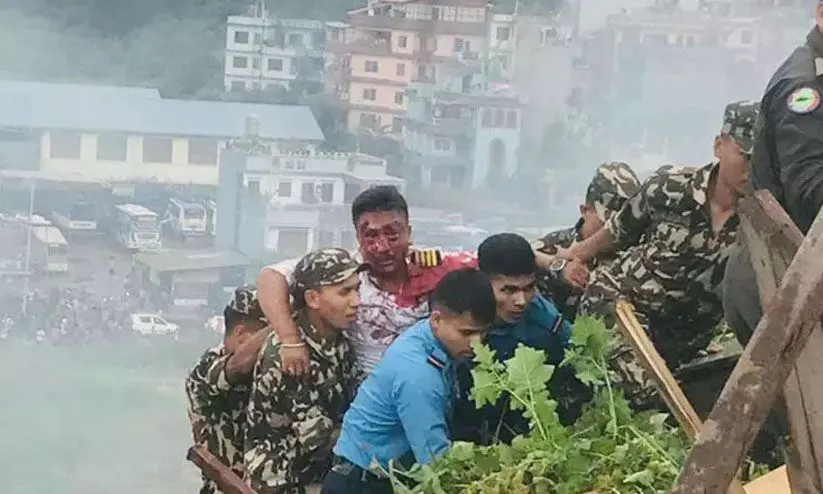 നേപ്പാൾ വിമാനാപകടം: പൈലറ്റ് രക്ഷപ്പെട്ടത് കോക്പിറ്റ് വിമാനത്തിൽ നിന്ന് വേർപെട്ടതിനാൽ