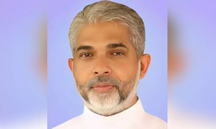 പള്ളി വികാരി തൂങ്ങിമരിച്ച നിലയിൽ പള്ളി വികാരി തൂങ്ങിമരിച്ച നിലയിൽ