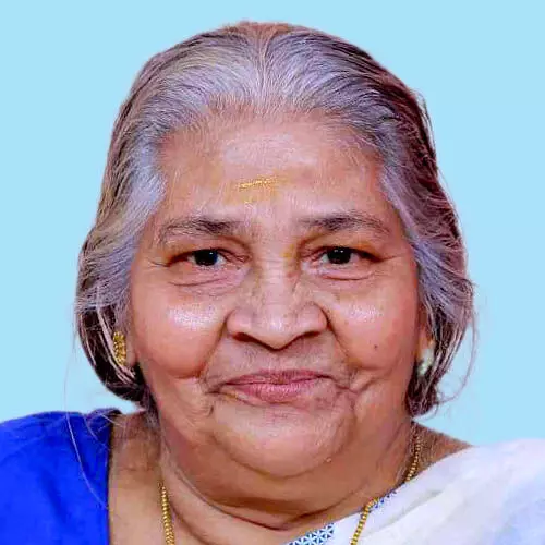 സാ​വി​ത്രി അ​മ്മ