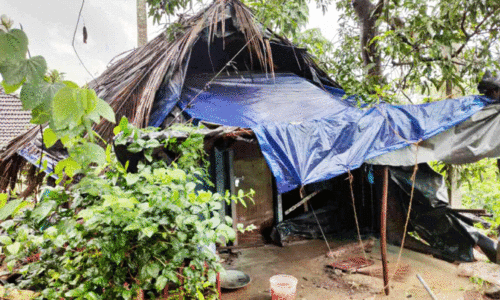 മാ​നം ക​റു​ത്താ​ൽ ഇ​ട​നെ​ഞ്ചി​ൽ ഭീ​തി​യു​ടെ പെ​രു​മ്പ​റ