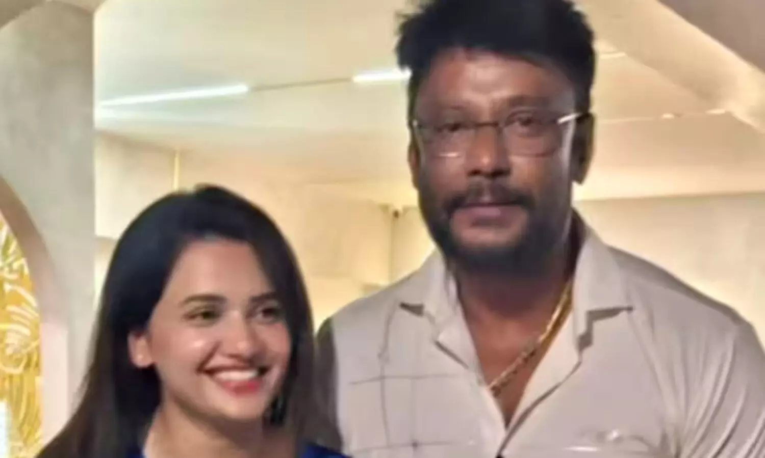 നടൻ ദർശൻ ജയിൽ ഭക്ഷണം കഴിച്ചാൽ മതിയെന്ന് കോടതി