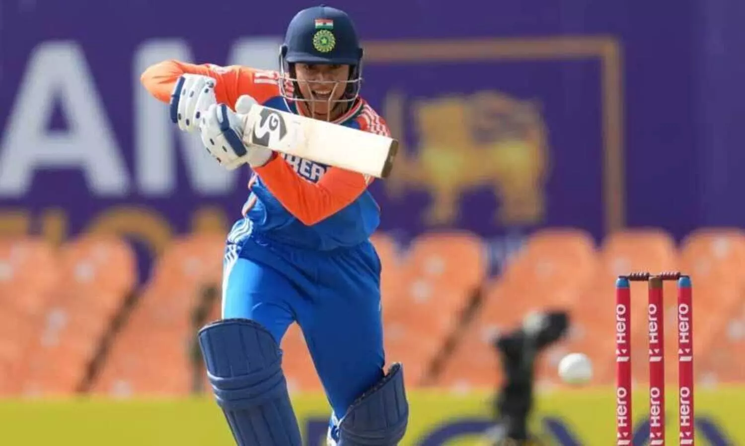 ഫൈനലിലേക്ക് അടിച്ചുകയറി ഇന്ത്യൻ വനിതകൾ; ഏഷ്യാ കപ്പിൽ ബംഗ്ലാദേശിനെതിരെ 10 വിക്കറ്റ് ജയം