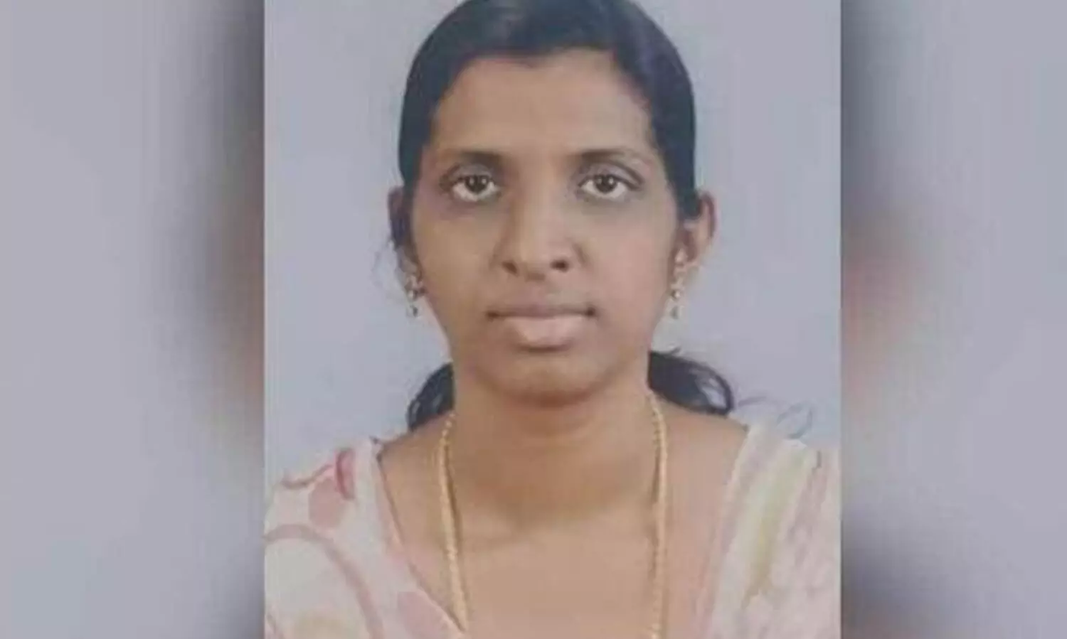 ധനകാര്യ സ്ഥാപനത്തിൽനിന്നു 20 കോടി തട്ടിയെടുത്ത കേസ്: ധന്യ മോഹൻ കീഴടങ്ങി