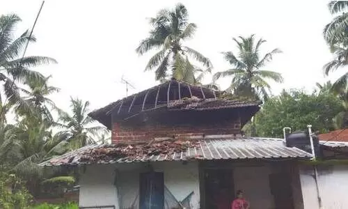 ചുഴലിക്കാറ്റിൽ കനത്ത നാശം