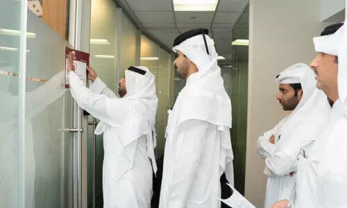 നോ​ട്ടീ​സ്  പ​തി​ക്കു​ന്നു