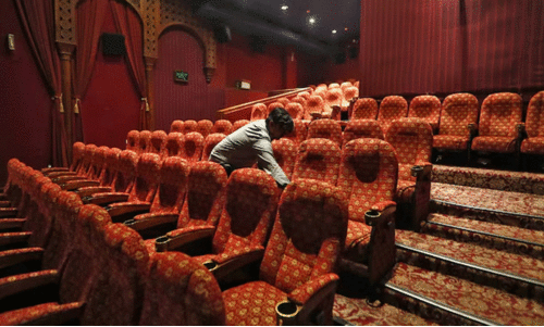 സി​നി​മ ടി​ക്ക​റ്റി​ന് ര​ണ്ട് ശ​ത​മാ​നം സെ​സ് ഏ​ർ​പ്പെ​ടു​ത്തും