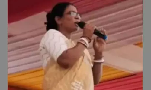 ‘നമ്മൾ ഹിന്ദുക്കളല്ല, ആദിവാസി സ്ത്രീകൾക്ക് താലിയും സിന്ദൂരവും വേണ്ട’ -എന്ന് അധ്യാപികയുടെ പ്രസംഗം, സസ്പെൻഷൻ