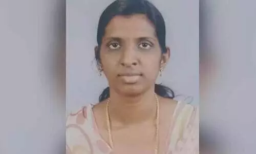 തൃശൂരിലെ ധനകാര്യസ്ഥാപനത്തിൽ നിന്ന് 20 കോടി രൂപയുമായി യുവതി മുങ്ങി