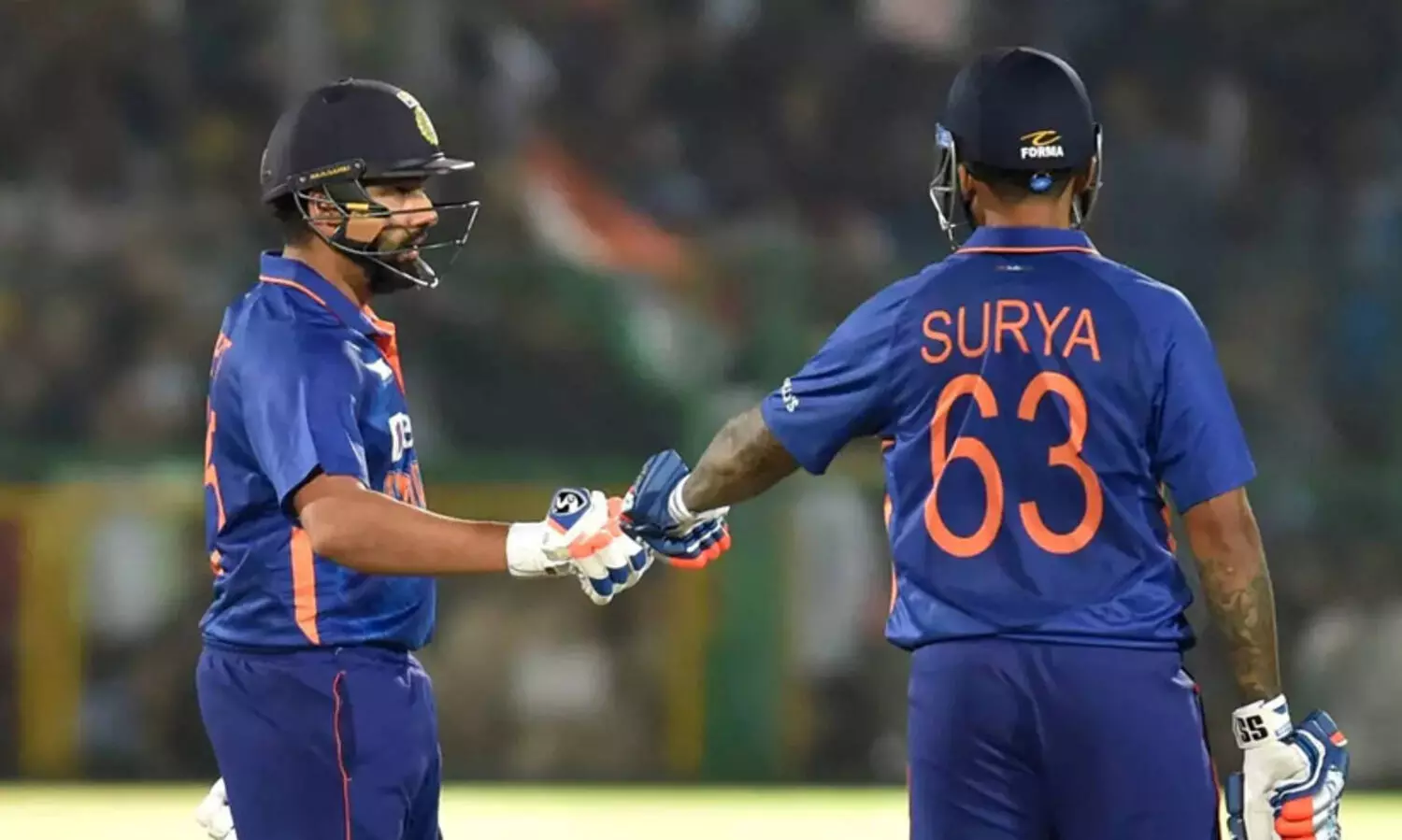 ഇത് ക്യാപ്റ്റൻമാർക്ക് മാത്രം; ലങ്കക്കെതിരെ ഈ റെക്കോഡ് രോഹിത്തിനും സൂര്യക്കും മാത്രം