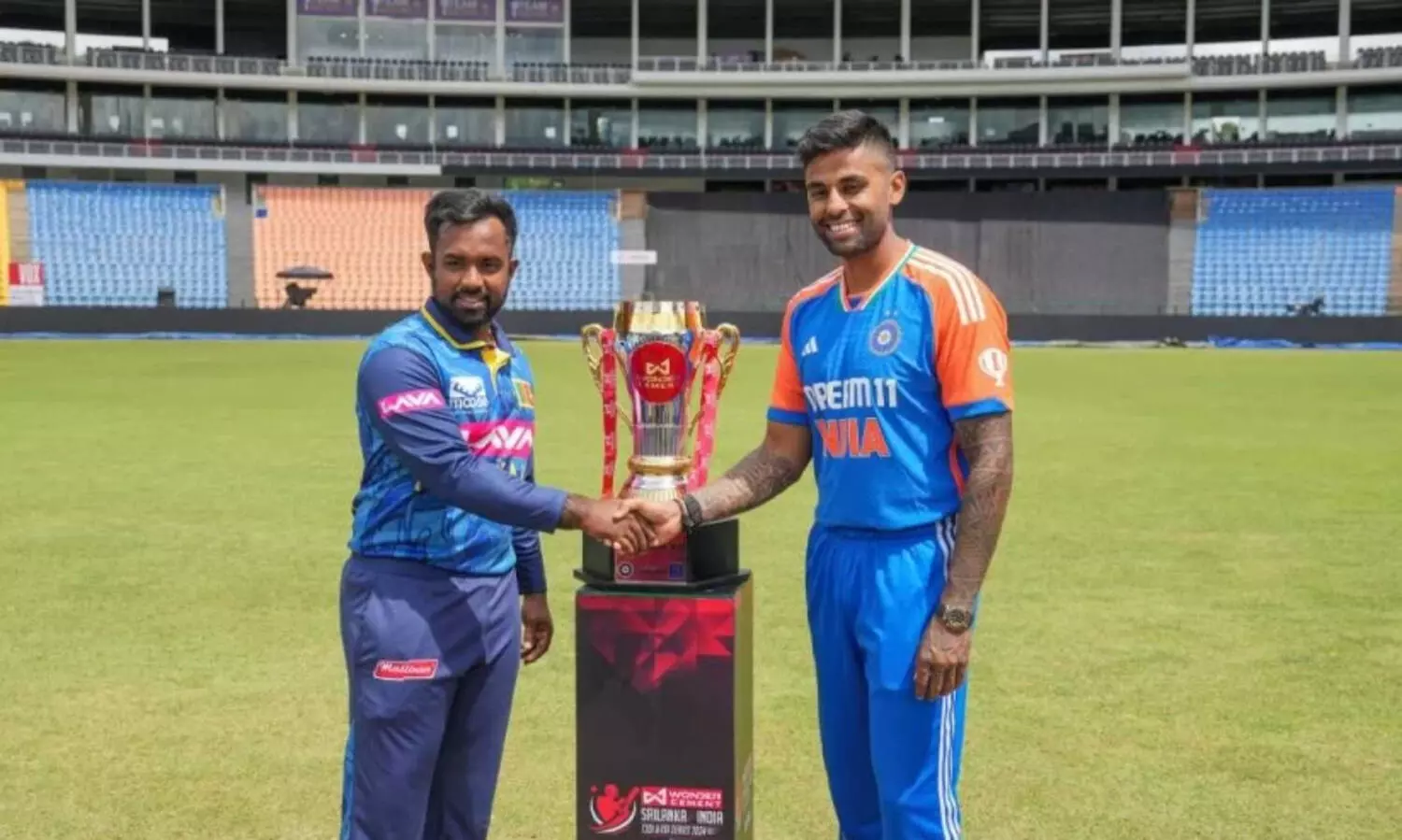 ലങ്ക ഇന്ത്യയെ ബാറ്റിങ്ങിന് വിട്ടു; സഞ്ജു കളിക്കില്ല; പരാഗും റിങ്കുവും ടീമിൽ