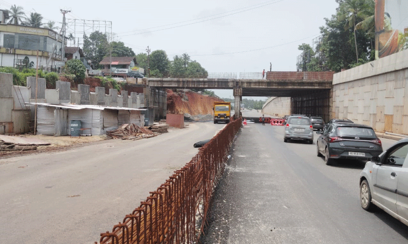 വേങ്ങേരി ഓവർപാസ് നിർമാണം ഒച്ചുവേഗത്തിൽ; പോകും വഴികളെല്ലാം അടയുന്നു
