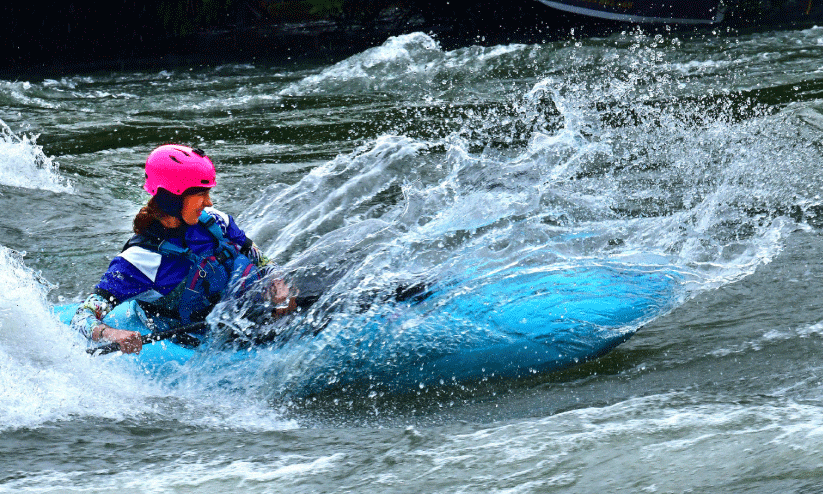 ചാലിപ്പുഴയിൽ ​​​​തുഴയാവേശം