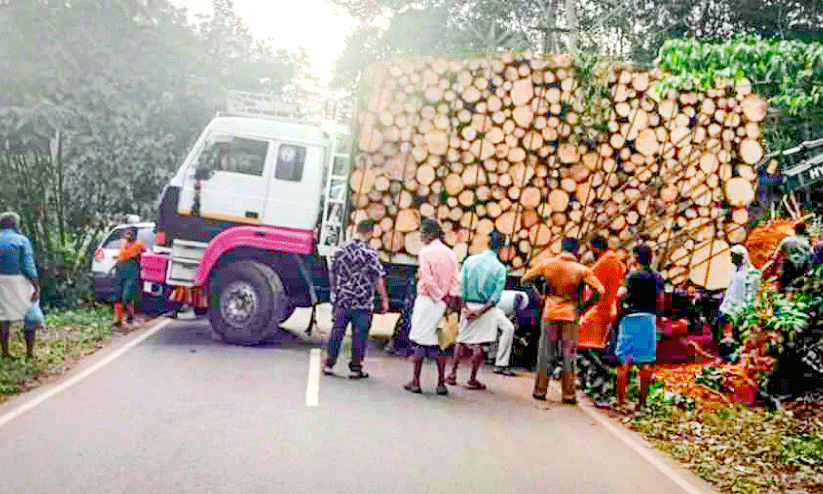 അമിത ലോഡുമായി പാറ, തടിലോറികൾ; ജനം ഭീതിയിൽ, കണ്ണടച്ച് പൊലീസ്