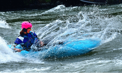 ചാലിപ്പുഴയിൽ ​​​​തുഴയാവേശം