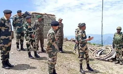 പാകിസ്താൻ സായുധ സംഘത്തിന്റെ ആക്രമണത്തിൽ സൈനികന് വീരമൃത്യു; ക്യാപ്റ്റൻ ഉൾപ്പെടെ അഞ്ച് പേർക്ക് പരിക്ക്