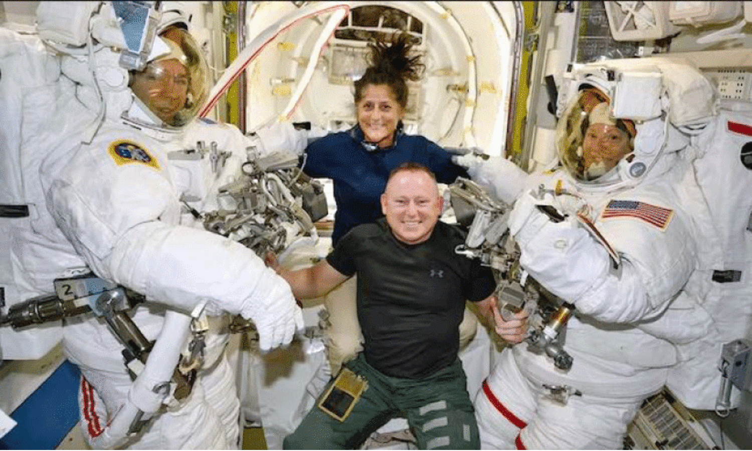 സു​നി​ത ഇ​നി​യും കാ​ത്തി​രി​ക്ക​ണം