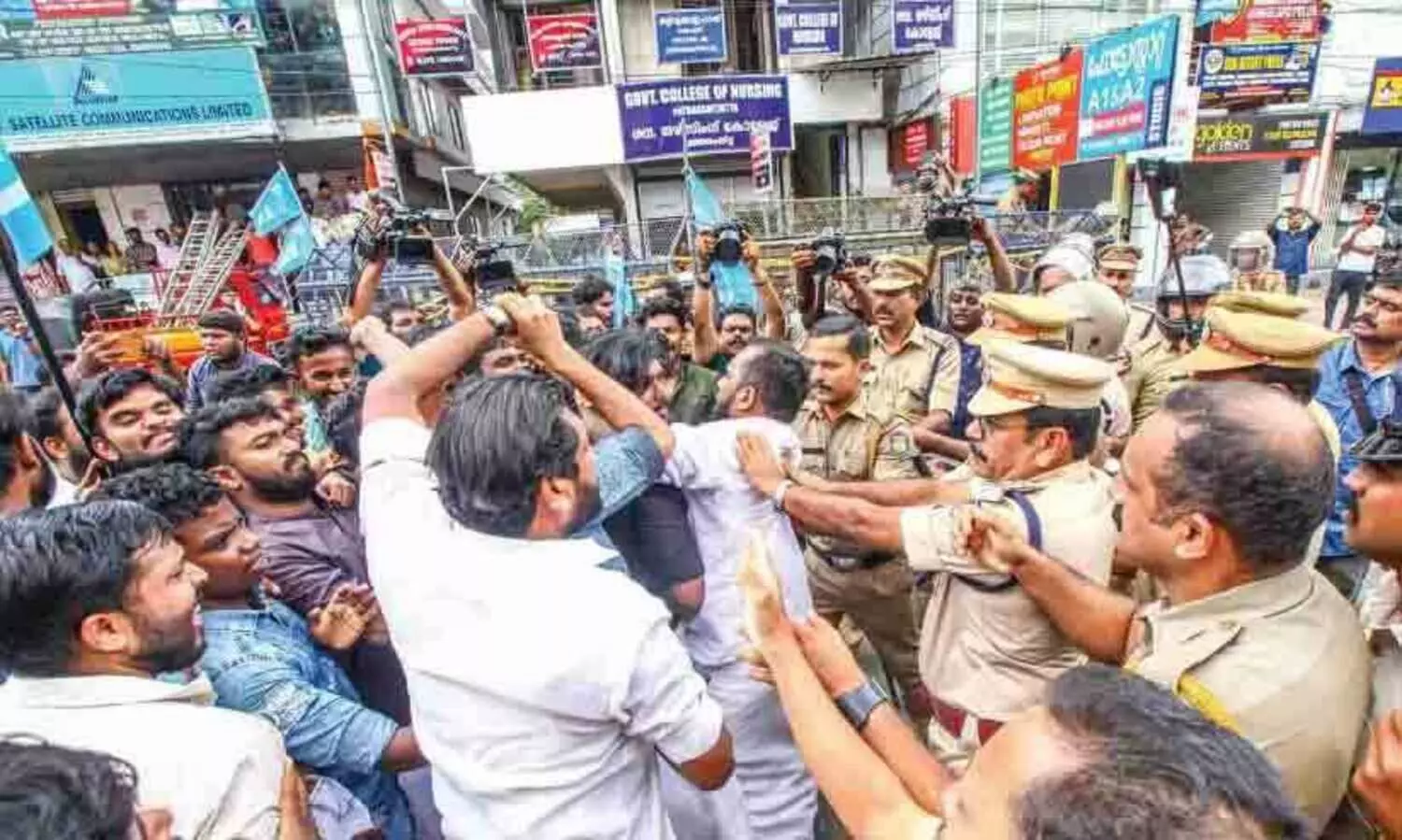 മന്ത്രി മണ്ഡലത്തിലെ അംഗീകാരമില്ലാത്ത​ നഴ്​സിങ്​ കോളജ്​: കെ.എസ്​.യു മാർച്ചിൽ സംഘർഷം