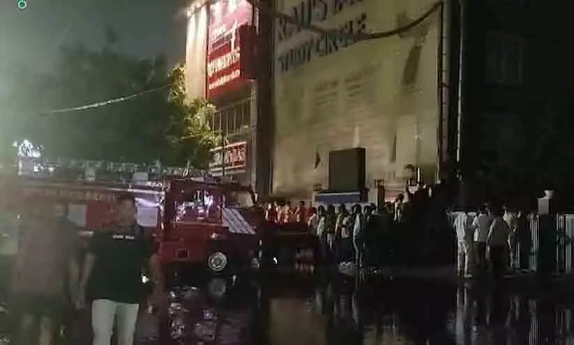 ഡൽഹിയിലെ സിവിൽ സർവീസ് പരിശീലന കേന്ദ്രത്തിൽ വെള്ളം കയറി; മൂന്ന് വിദ്യാർഥികൾ മരിച്ചു ഡൽഹിയിലെ സിവിൽ സർവീസ് പരിശീലന കേന്ദ്രത്തിൽ വെള്ളം കയറി; മൂന്ന് വിദ്യാർഥികൾ മരിച്ചു